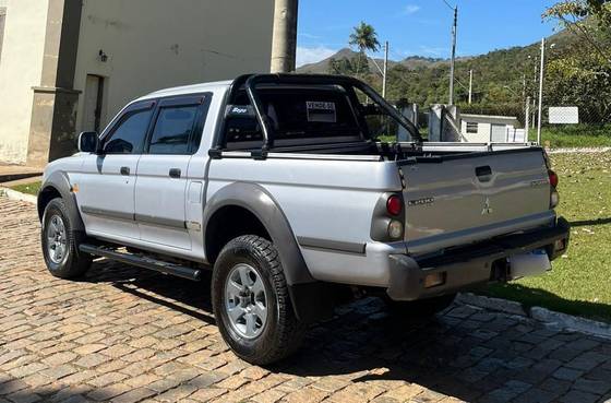 MITSUBISHI L200 2.5 GL 4X4 CD 8V TURBO DIESEL 4P MANUAL